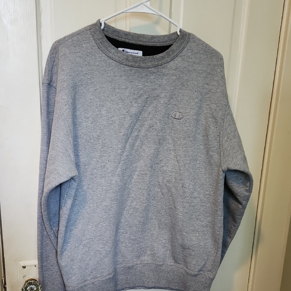 Champion Men's Classic Gray Crewneck Sweater
